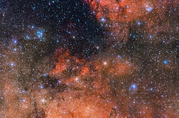 Mat mat voi vuon ngoc sang trong cum sao Messier 18