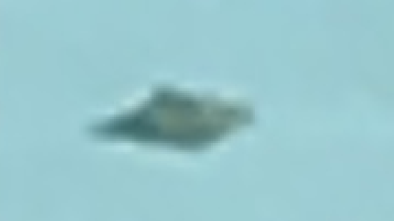 Xon xao vat the kim cuong nghi UFO o Orlando-Hinh-3
