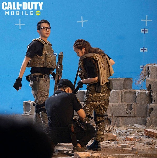 Cris Phan va vo hot girl “cuc ngau'' cosplay chien binh Call of Duty Mobile VN-Hinh-8