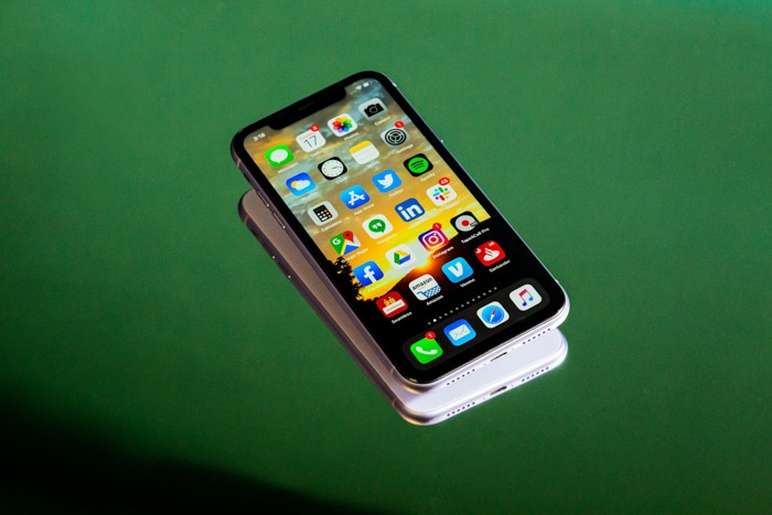 iPhone 12 mini chuan bi ra mat co “ngoai hinh” the nao?-Hinh-2