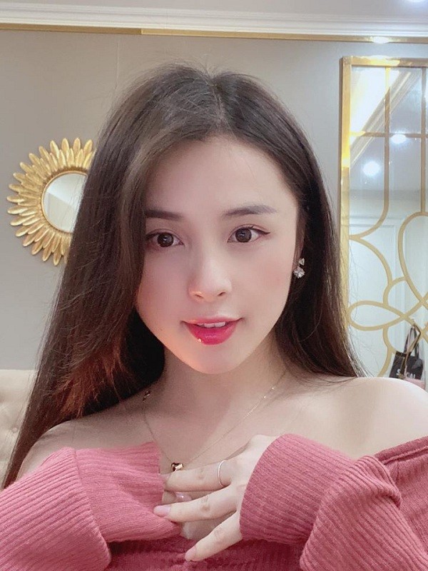 Lieu xieu truoc nhan sac 5 nu streamer nong bong nhat lang game Viet-Hinh-3