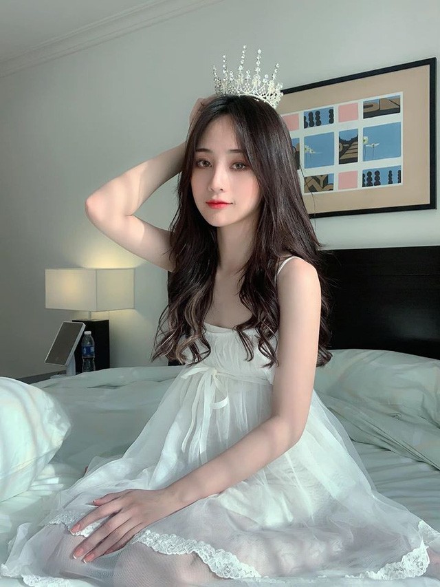 Nhan sac cuc pham cua nu streamer Viet thu nhap 100 trieu moi thang