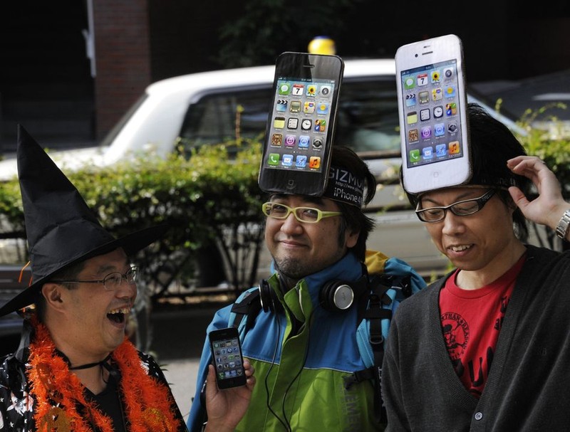 Nhin lai nhung lan xep hang mua iPhone moi tu 2007 - 2020-Hinh-7