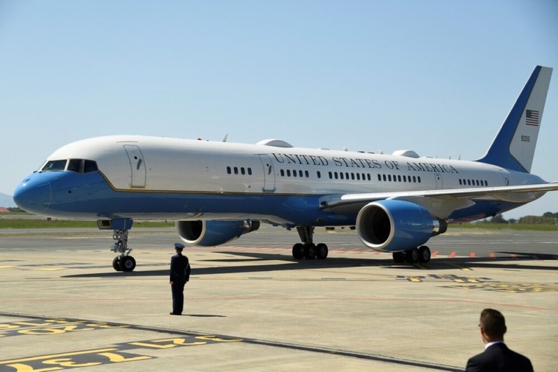 Air Force 2 cua pho Tong thong My cung co cong nghe “sieu hien dai”-Hinh-7