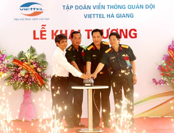 “Bat mi” ve nam “vang” cua Viettel duoi thoi tuong Nguyen Manh Hung-Hinh-5
