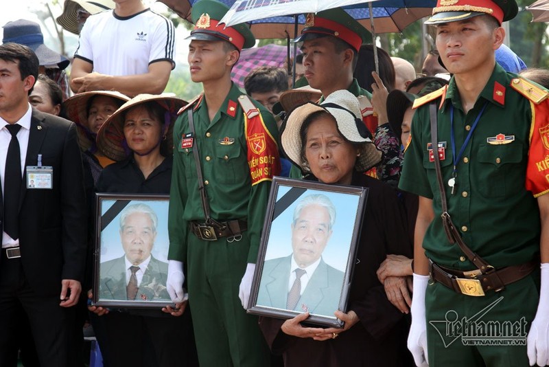 Cuu binh doi nang di bo 4 tieng den vieng nguyen Tong bi thu Do Muoi-Hinh-5