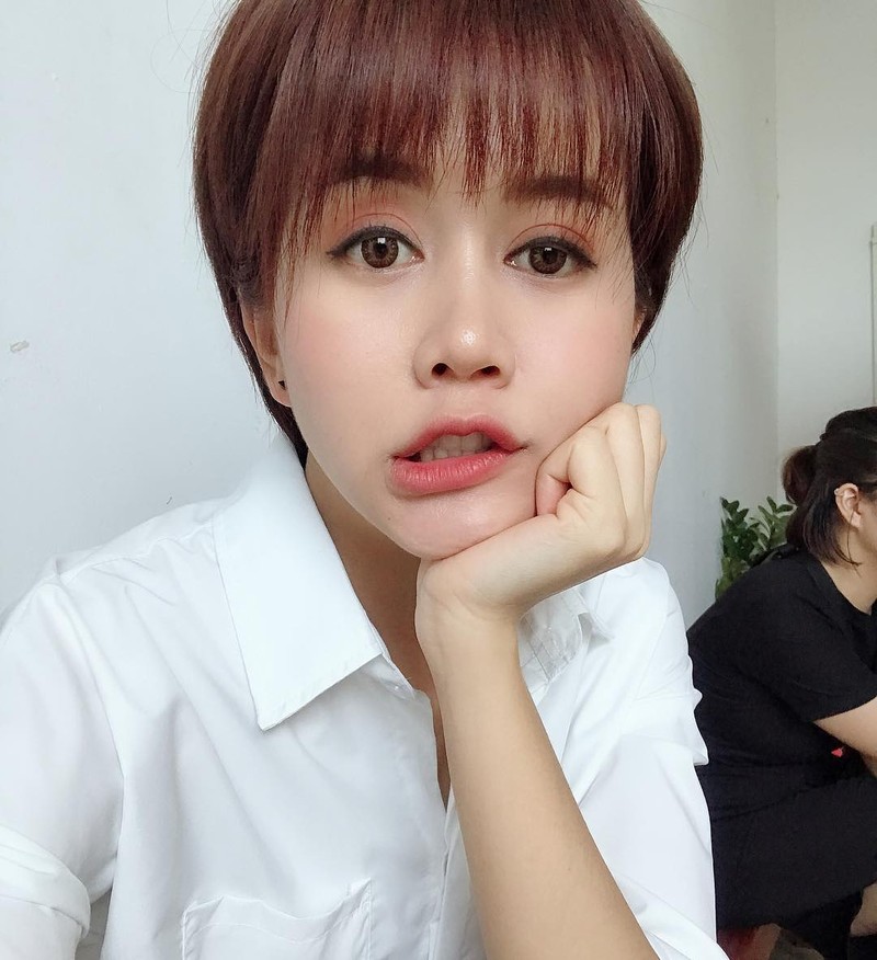 Ngam loat sao nu Viet xinh dep, ca tinh voi toc ngan cun nhu con trai-Hinh-2