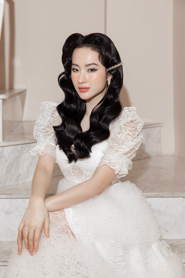 Lien tuc an mac sexy, Angela Phuong Trinh “lot xac” khac la (TS)-Hinh-7