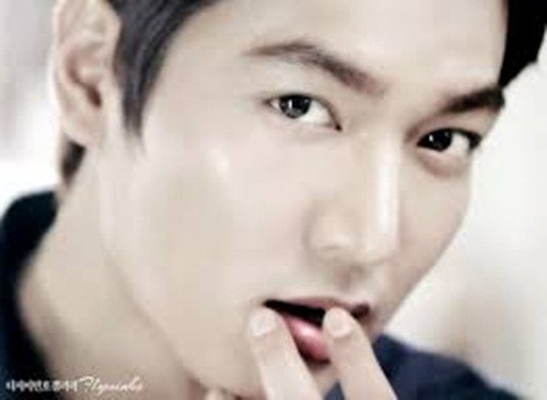 Bi quyet tre mai khong gia cua nam than Lee Min Ho-Hinh-10