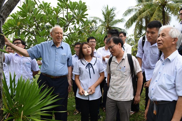 Chan dung “ba moi” dua nhieu nha khoa hoc Nobel den Viet Nam-Hinh-8