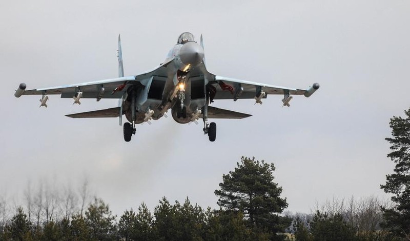 Nga gui Su-35 toi Algeria de chuyen giao vu khi bi mat-Hinh-11