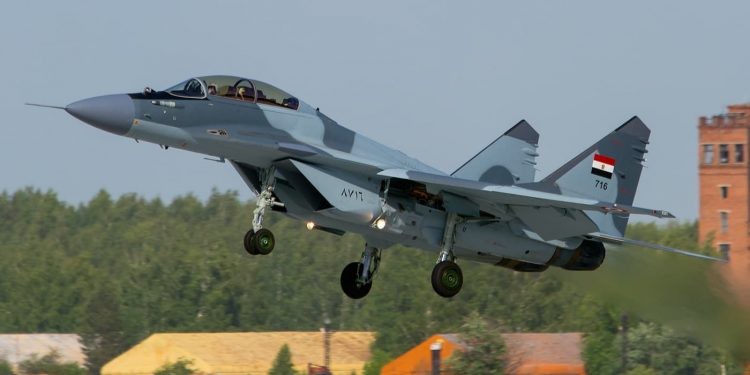 Nga gui Su-35 toi Algeria de chuyen giao vu khi bi mat-Hinh-14