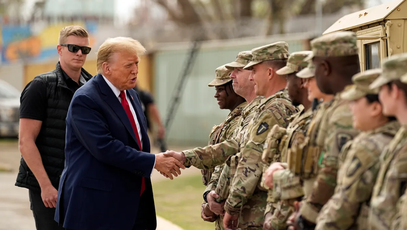 My len ke hoach dieu binh vao dung dip sinh nhat Tong thong Trump-Hinh-8
