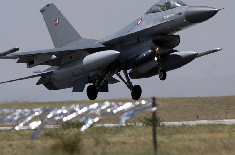 May bay F-16 cua My bi bo khong duoc chuyen den Ukraine-Hinh-6