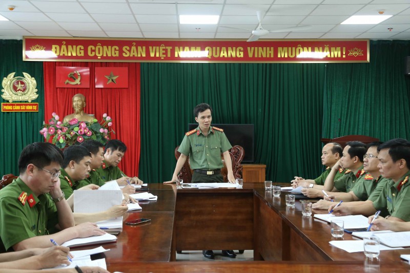 Tin sái cổ sàn giao dịch "ma", khóc ròng vì bị chiếm đoạt... 300 tỷ - Hình 2 Tin sai co san giao dich