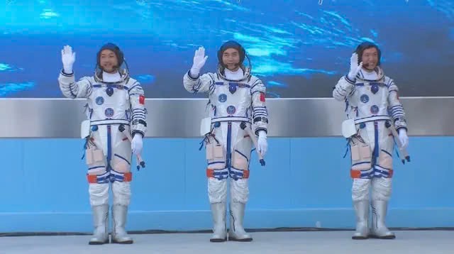 Trung Quốc - SpaceX cạnh tranh nghẹt thở trong cuộc đua không gian thế nào? - Hình 8 Trung Quoc - SpaceX canh tranh nghet tho trong cuoc dua khong gian the nao?-Hinh-8