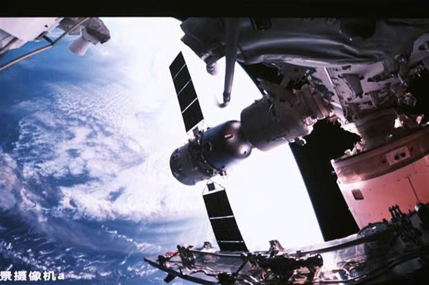 Trung Quốc - SpaceX cạnh tranh nghẹt thở trong cuộc đua không gian thế nào? Trung Quoc - SpaceX canh tranh nghet tho trong cuoc dua khong gian the nao?