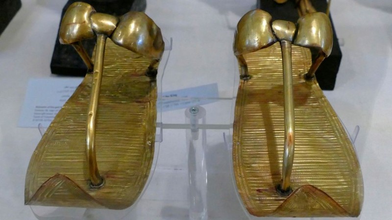 15 kho bau “vo gia” ngu vui trong lang mo vua Tutankhamun (1)-Hinh-8