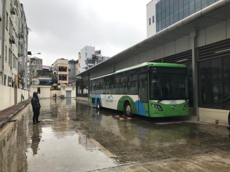 Nghi van buyt nhanh BRT doi gia: Nhung nguoi trong cuoc noi gi?-Hinh-2