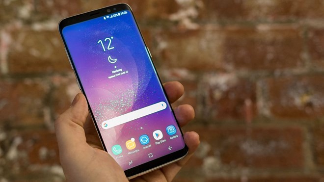 He thong nhan dien mong mat cua Galaxy S8 bi vo hieu hoa?