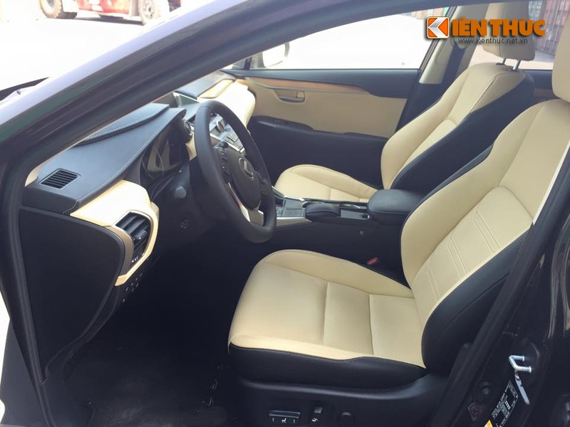 Lexus NX300h tri gia 3 ty VND cap ben Viet Nam-Hinh-7