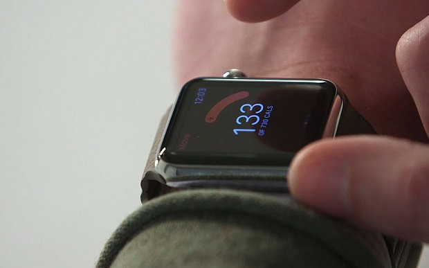 Nhung danh gia thu vi dau tien ve Apple Watch