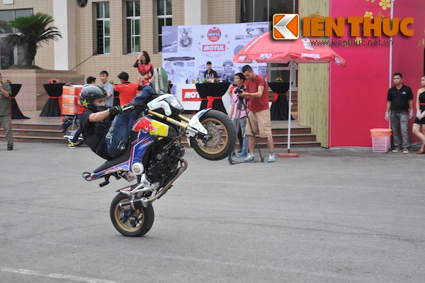 Soi dong ngay hoi Motul Moto Club Festival 2015-Hinh-2