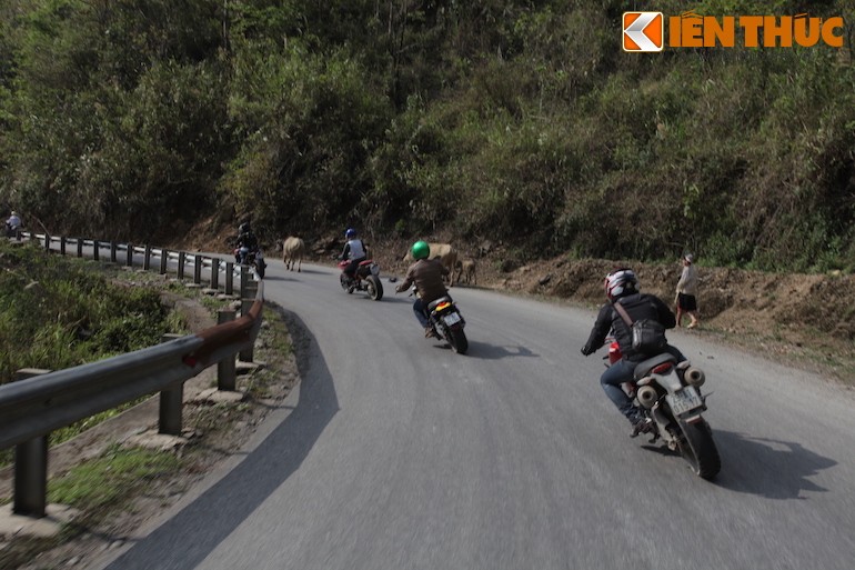 An tuong Ducati Experience 2015 tren dai dat hinh chu S-Hinh-8