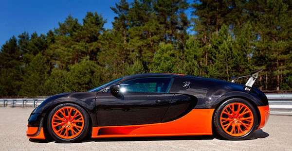 “Hau due” cua Bugatti Veyron tang toc nhanh nhu “vu bao“