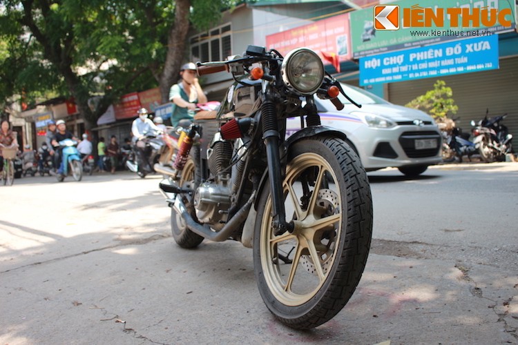 Xe nat bien hinh cafe racer cuc doc cua sinh vien Ha Noi-Hinh-2