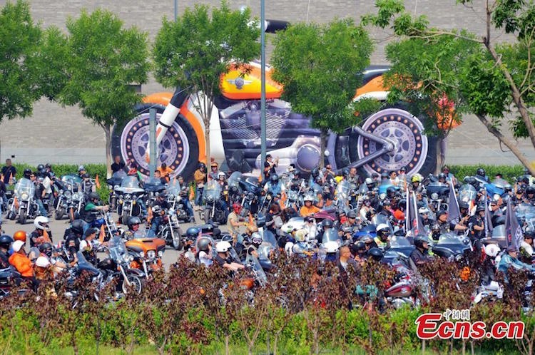 550 xe Harley-Davidson no phao, “dai nao” Trung Quoc