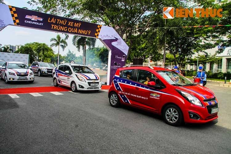 Dan xe Chevrolet xuat quan bieu duong luc luong tai TP HCM-Hinh-12