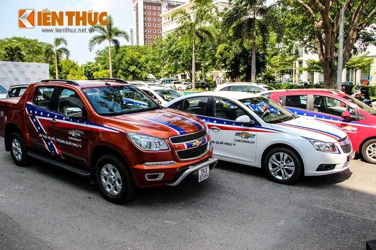 Dan xe Chevrolet xuat quan bieu duong luc luong tai TP HCM-Hinh-9