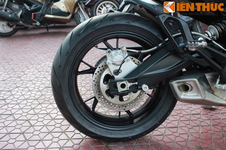 Moto Pkl Benelli TNT 600 GT dau tien tai Ha Noi-Hinh-13