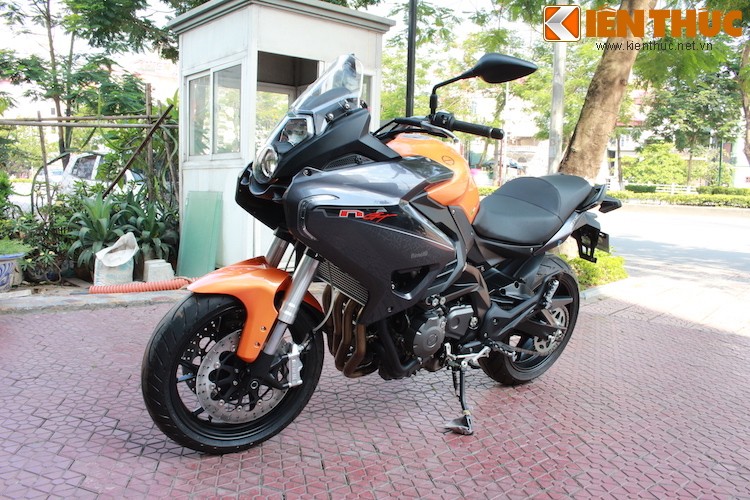 Moto Pkl Benelli TNT 600 GT dau tien tai Ha Noi-Hinh-15