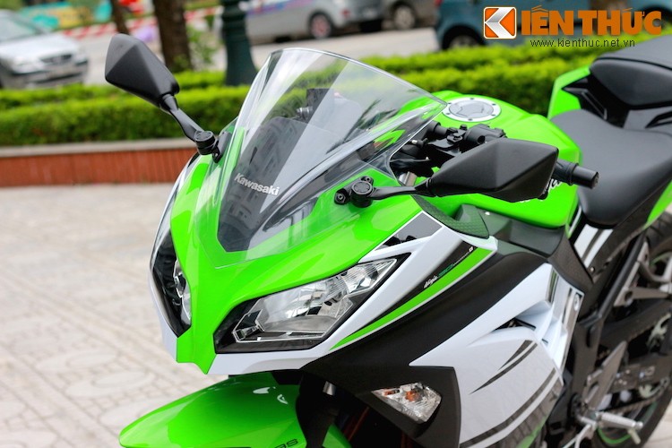 Kawasaki Ninja 300 phien ban ky niem gia 196 trieu tai Ha Noi-Hinh-2