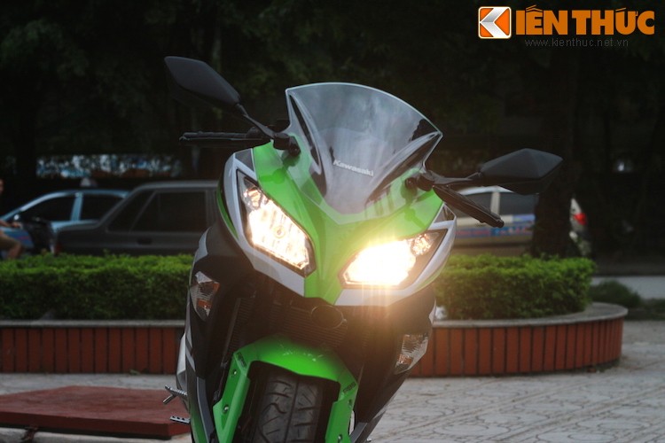 Kawasaki Ninja 300 phien ban ky niem gia 196 trieu tai Ha Noi-Hinh-3