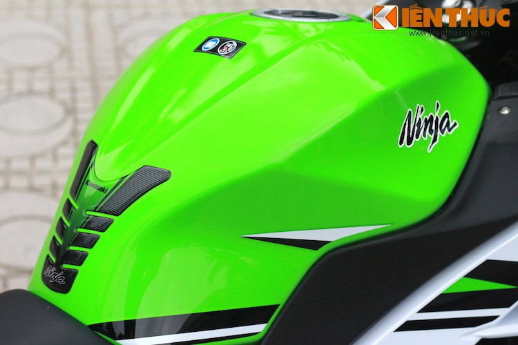 Kawasaki Ninja 300 phien ban ky niem gia 196 trieu tai Ha Noi-Hinh-7