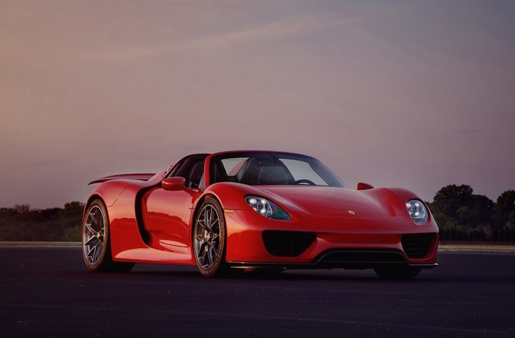 Porsche 918 Spyder quyen ru trong 