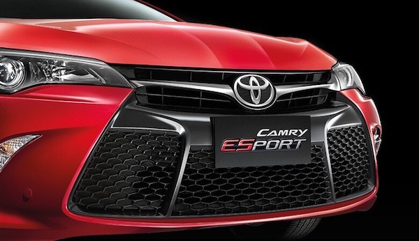 Toyota ra mat Camry phien ban the thao tai Thai Lan-Hinh-2