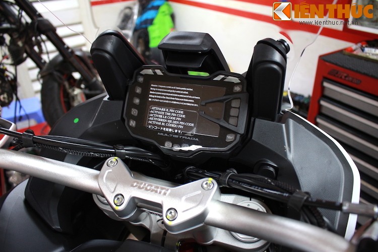 Can canh Ducati Multistrada hoan toan moi tai Viet Nam-Hinh-5