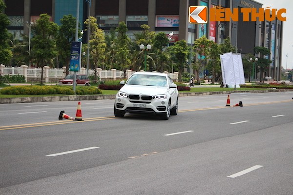 Trai nghiem BMW Driving Experience 2015 tai Ha Noi-Hinh-5