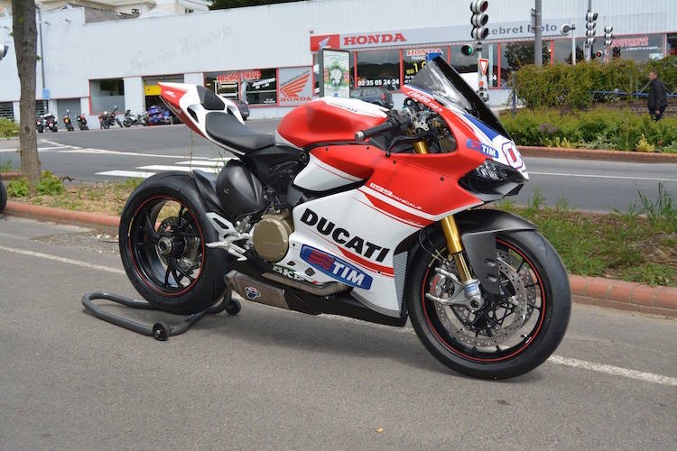 Soi “hang doc” Ducati 1199 Panigale S phong cach MotoGP