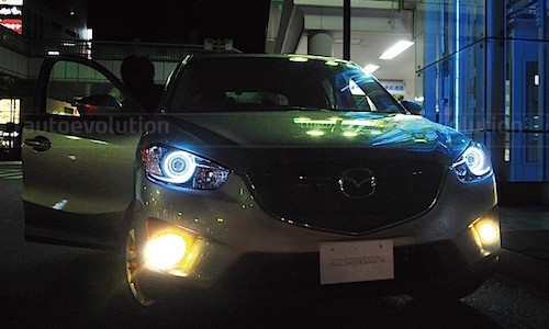 Mazda CX-5 “do” den Angel Eyes dang cap nhu xe sang