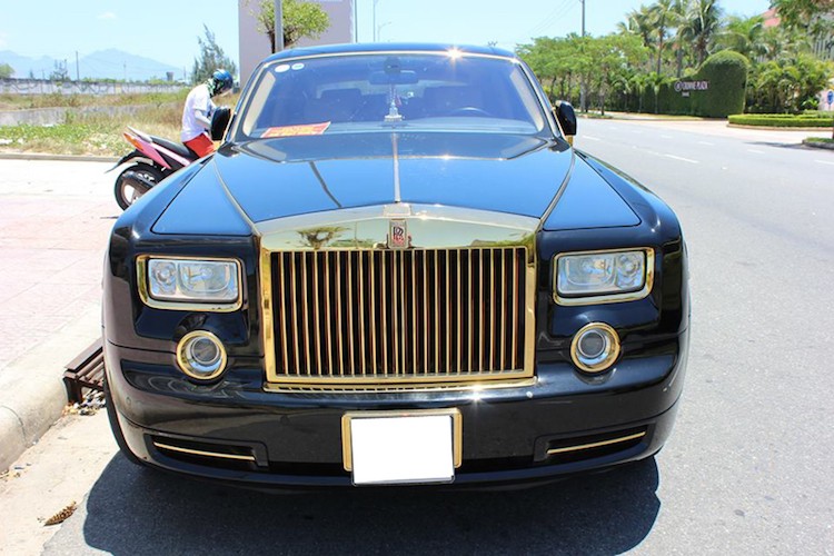 Soi sieu xe sang Rolls-Royce Phantom 