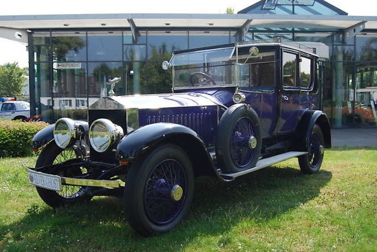 Ngam Rolls-Royce co “tram tuoi, tram ty” cua Sa hoang Nga