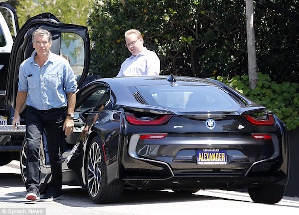 Wayne Rooney “tau sieu xe xanh” BMW i8 gia 3,5 ty dong-Hinh-2