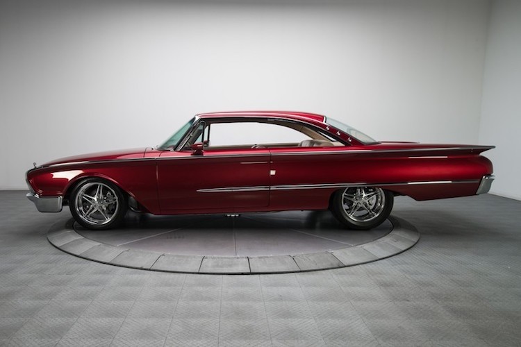Xe co Ford Galaxie Starliner 1960 