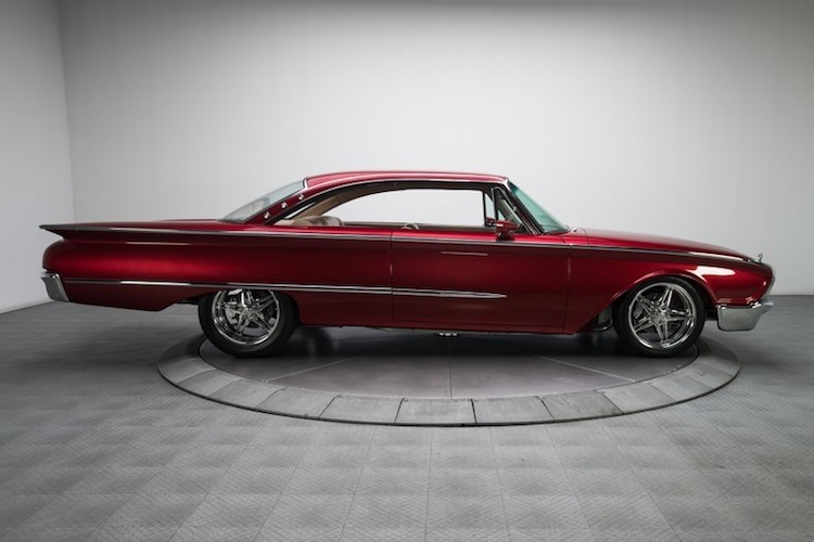 Xe co Ford Galaxie Starliner 1960 