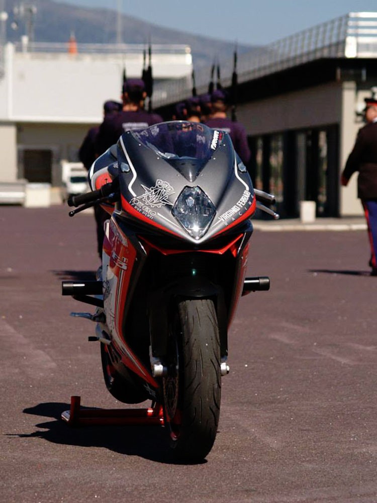 “Doc ban” MV Agusta F3 len dan ao Virginio Ferrari Racing cuc dinh-Hinh-4